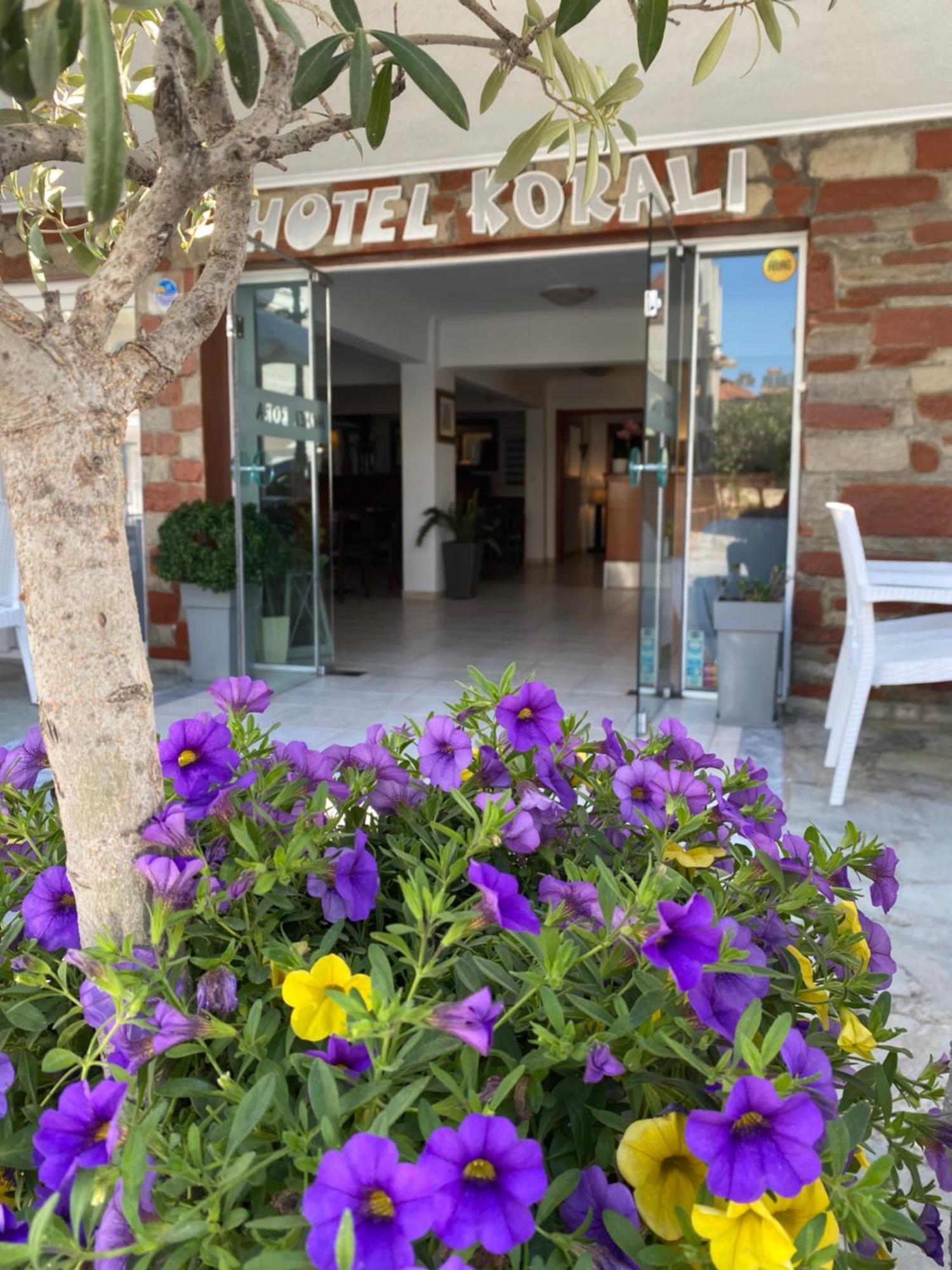 Korali Hotel Paralía Esterno foto